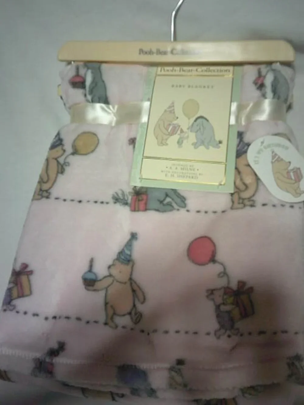 NEW WINNIE THE POOH COLLECTION PLUSH BABY BLANKET BIRTHDAY PINK 30X40